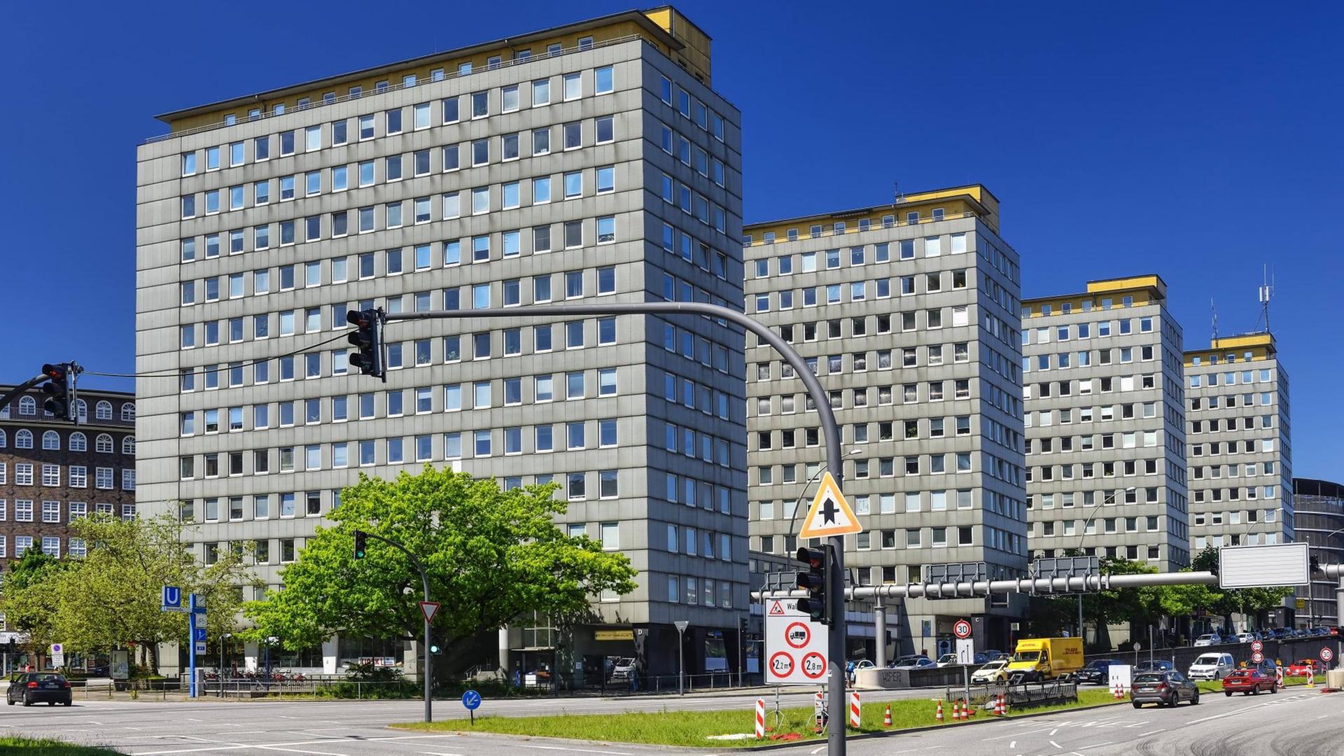 Die City-Hof-Hochhäuser in der Altstadt von Hamburg, am Klosterwall.