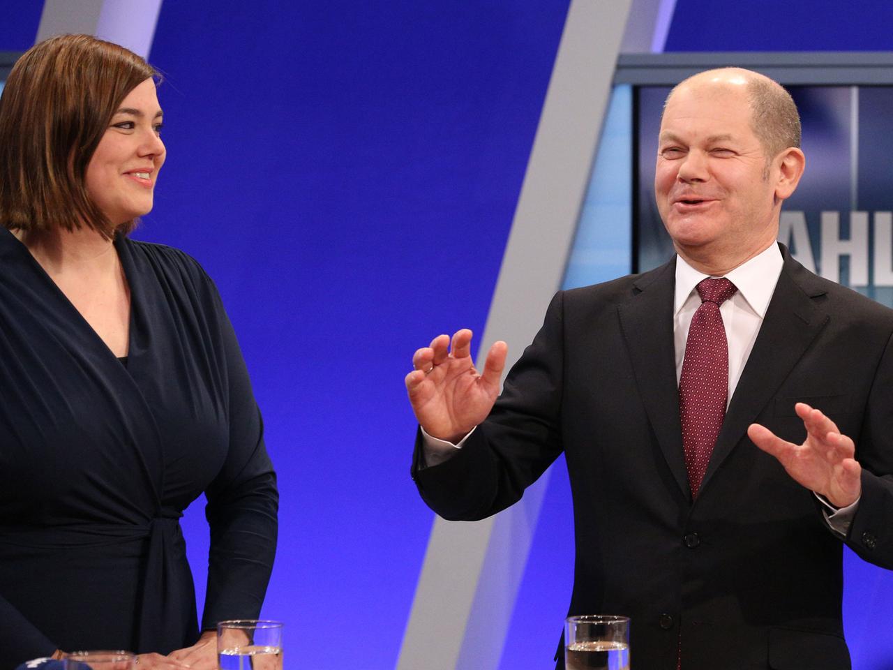 Hamburgs Erster Bürgermeister Olaf Scholz und die Spitzenkandidatin von Bündnis 90/Die Grünen für die Hamburger Bürgerschaftswahl, Katharina Fegebank Hamburgs Erster Bürgermeister Olaf Scholz und die Spitzenkandidatin von Bündnis 90/Die Grünen für die Hamburger Bürgerschaftswahl, Katharina Fegebank