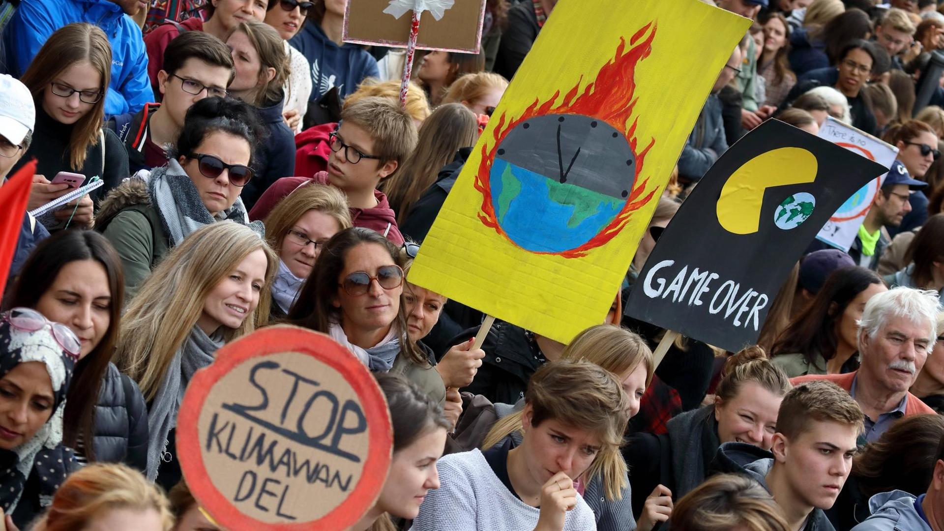 Ein Bild von den Fridays-for-Future-Protesten 2019 Ein Bild von den Fridays-for-Future-Protesten 2019