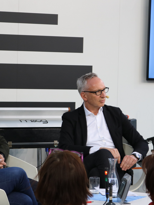 Literaturredakteur Hubert Winkels (links) über den Preis der Leipziger Buchmesse 2018