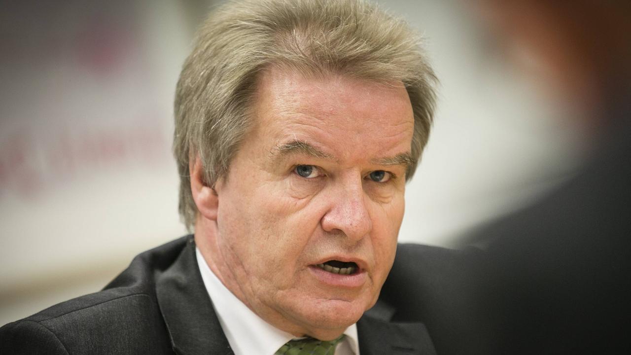 Franz Untersteller, Umweltminister in Baden-Württemberg. Franz Untersteller, Umweltminister in Baden-Württemberg.