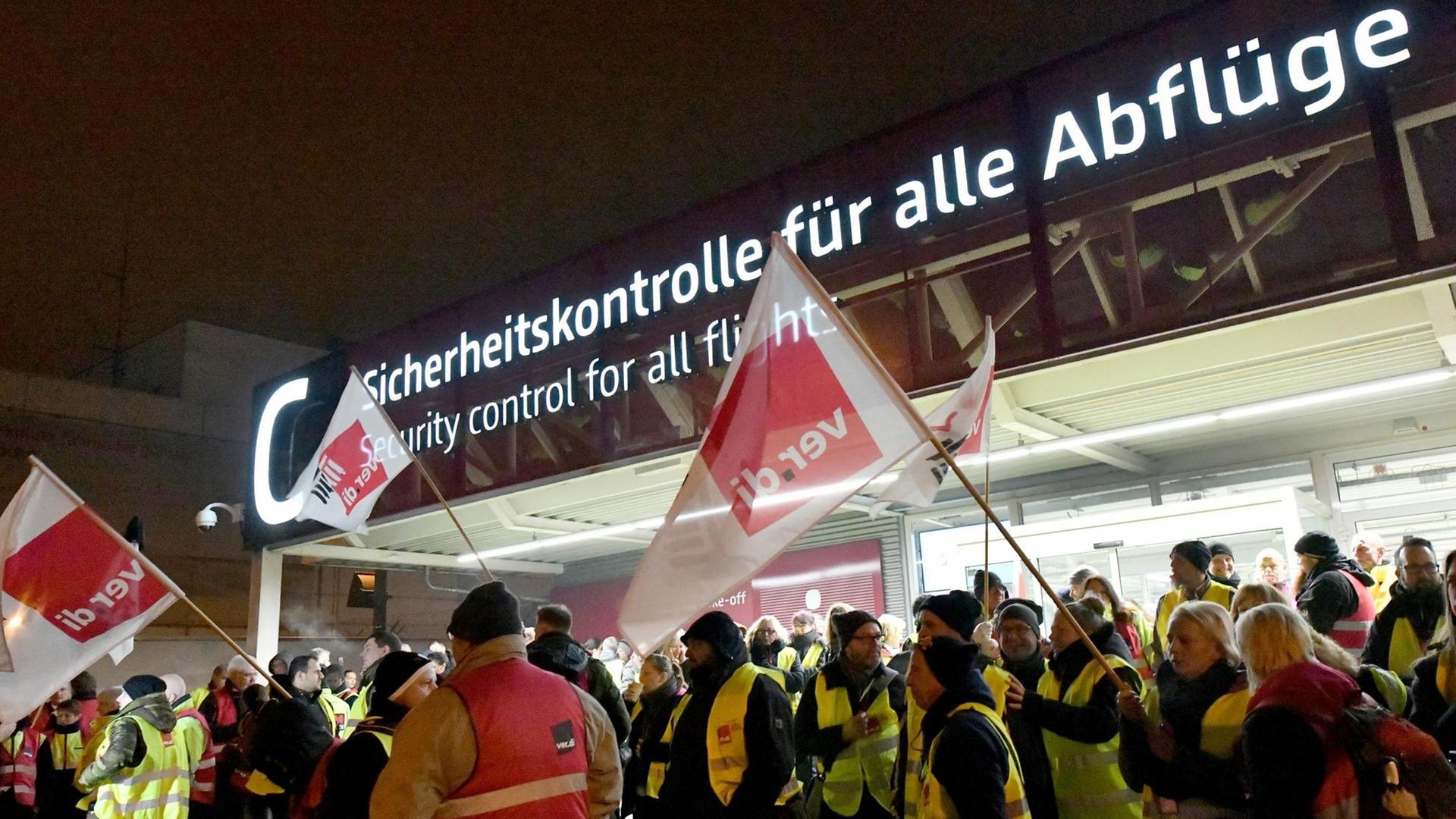 Streiks Abgewendet - Tarifeinigung Beim Flughafen-Sicherheitspersonal