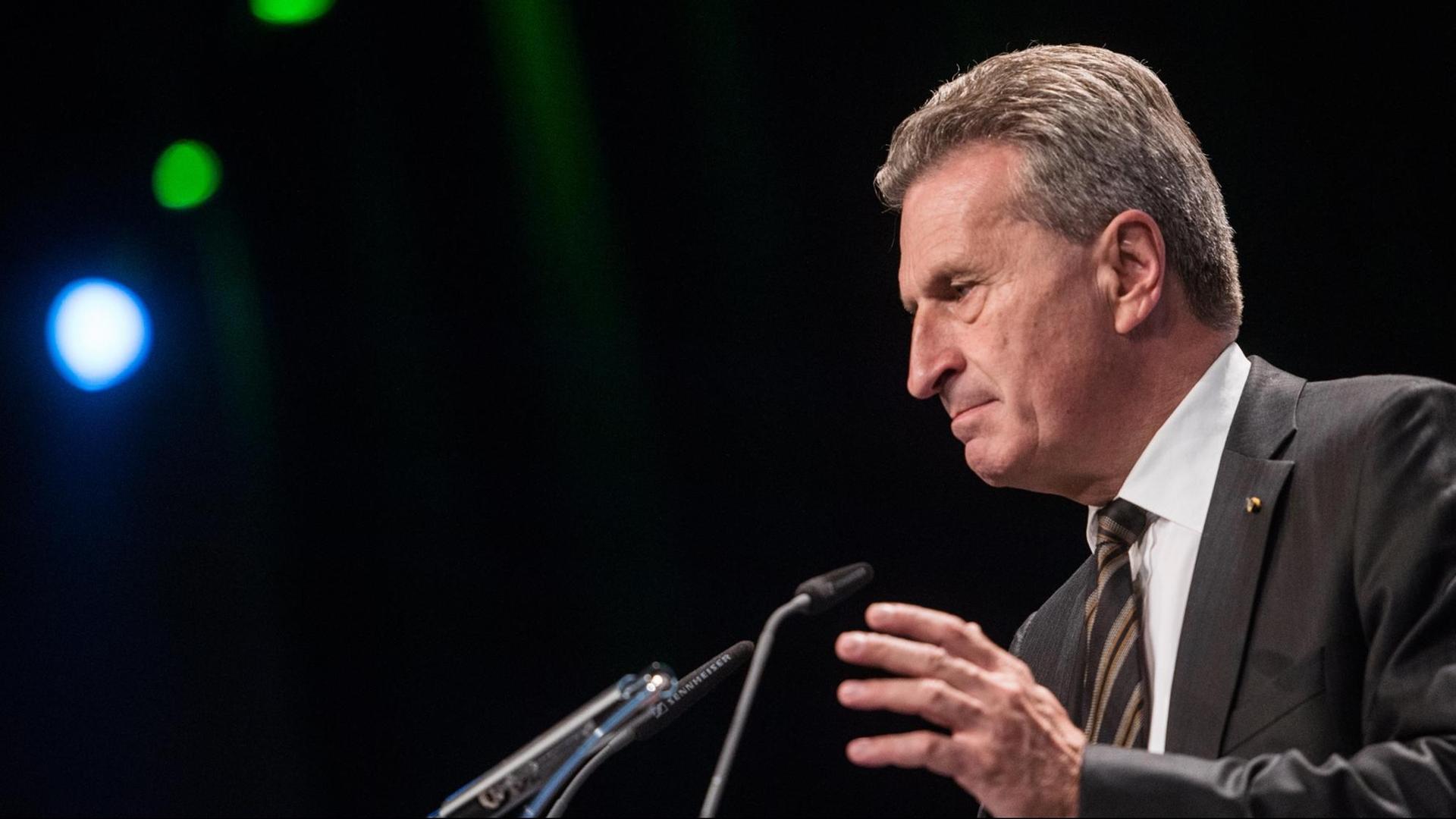 Das Bild zeigt EU-Haushaltskommissar Günther Oettinger (CDU).