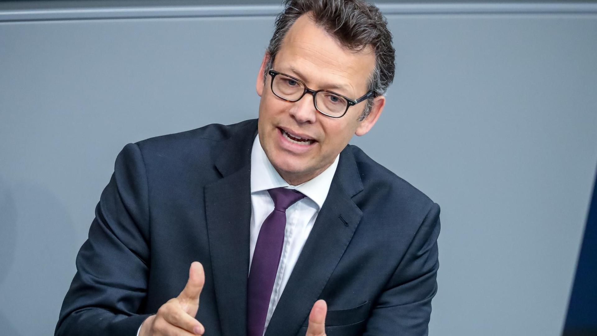 Otto Fricke (FDP), spricht im Bundestag. Otto Fricke (FDP), spricht im Bundestag.