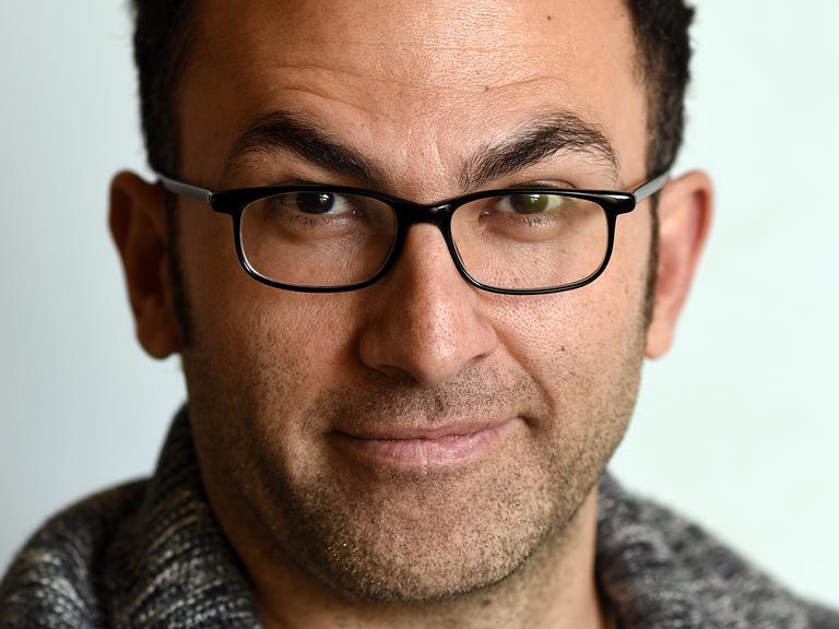 Der Schauspieler und Komiker Fatih Çevikkollu.