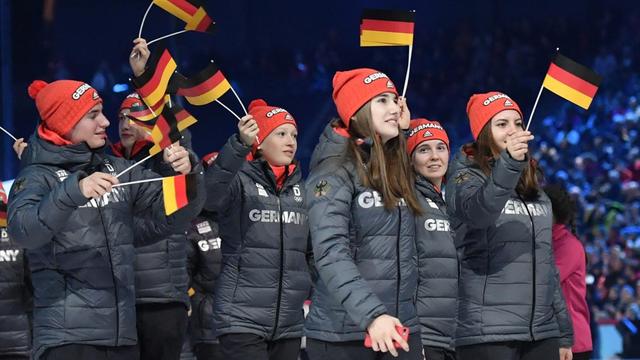 Die deutsche Mannschaft bei der Eröffnungsfeier der Olympischen Jugendspiele in Lausanne am 9. Januar 2020.