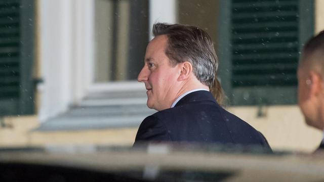 Der britische Premierminister David Cameron kommt am Abend des 06.01.2016 zur Klausurtagung der CSU-Landesgruppe im Bundestag in Wildbad Kreuth (Bayern).