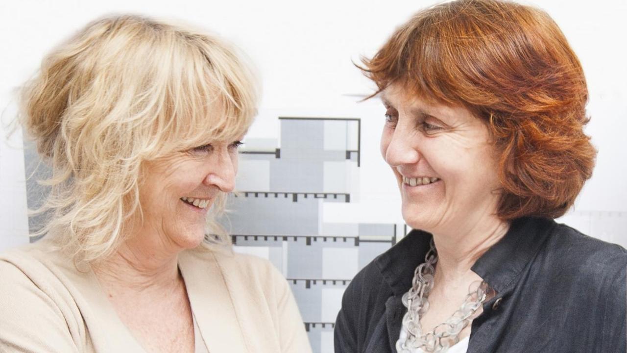 Die Architektinnen Yvonne Farrell und Shelley McNamara. Die Architektinnen Yvonne Farrell und Shelley McNamara.