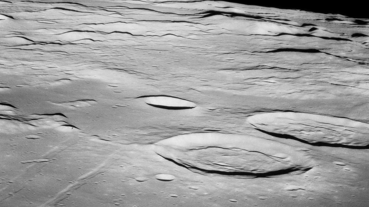 Der Mondkrater Sabine, aufgenommen von der Mannschaft von Apollo 11 Der Mondkrater Sabine, aufgenommen von der Mannschaft von Apollo 11