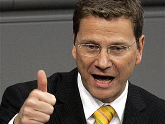 Der FDP-Vorsitzende Guido Westerwelle während der Debatte zum 50. Jahrestag der Europäischen Union. Der FDP-Vorsitzende Guido Westerwelle während der Debatte zum 50. Jahrestag der Europäischen Union.