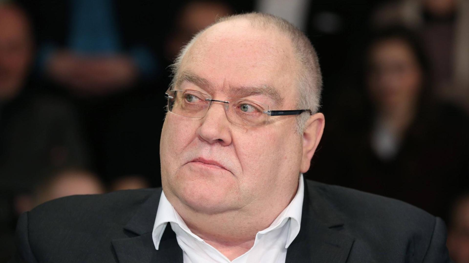 Prof. Dr. Thomas Fischer als damaliger Vorsitzender Richter am Bundesgerichtshof in der ZDF-Talkshow maybrit illner am 13.02.2014 in Berlin. Prof. Dr. Thomas Fischer als damaliger Vorsitzender Richter am Bundesgerichtshof in der ZDF-Talkshow maybrit illner am 13.02.2014 in Berlin.