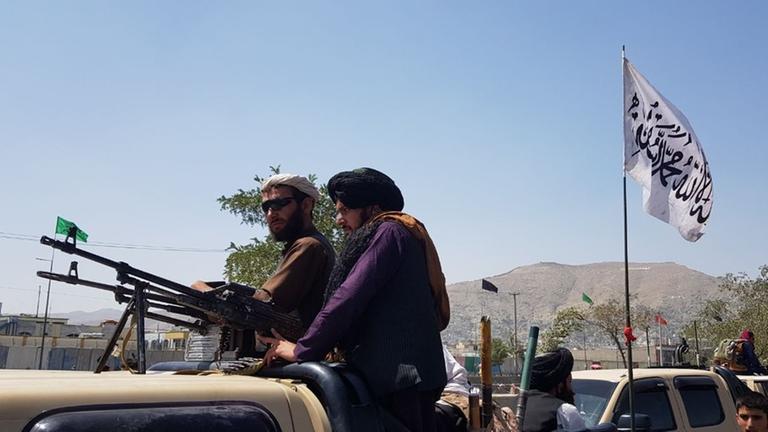 Taliban patrouillieren in der afghanischen Hauptstadt Kabul