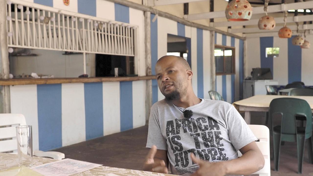 Angelo Manguele, der Betreiber der Erca-Bar auf Inhaca. Angelo Manguele, der Betreiber der Erca-Bar auf Inhaca.