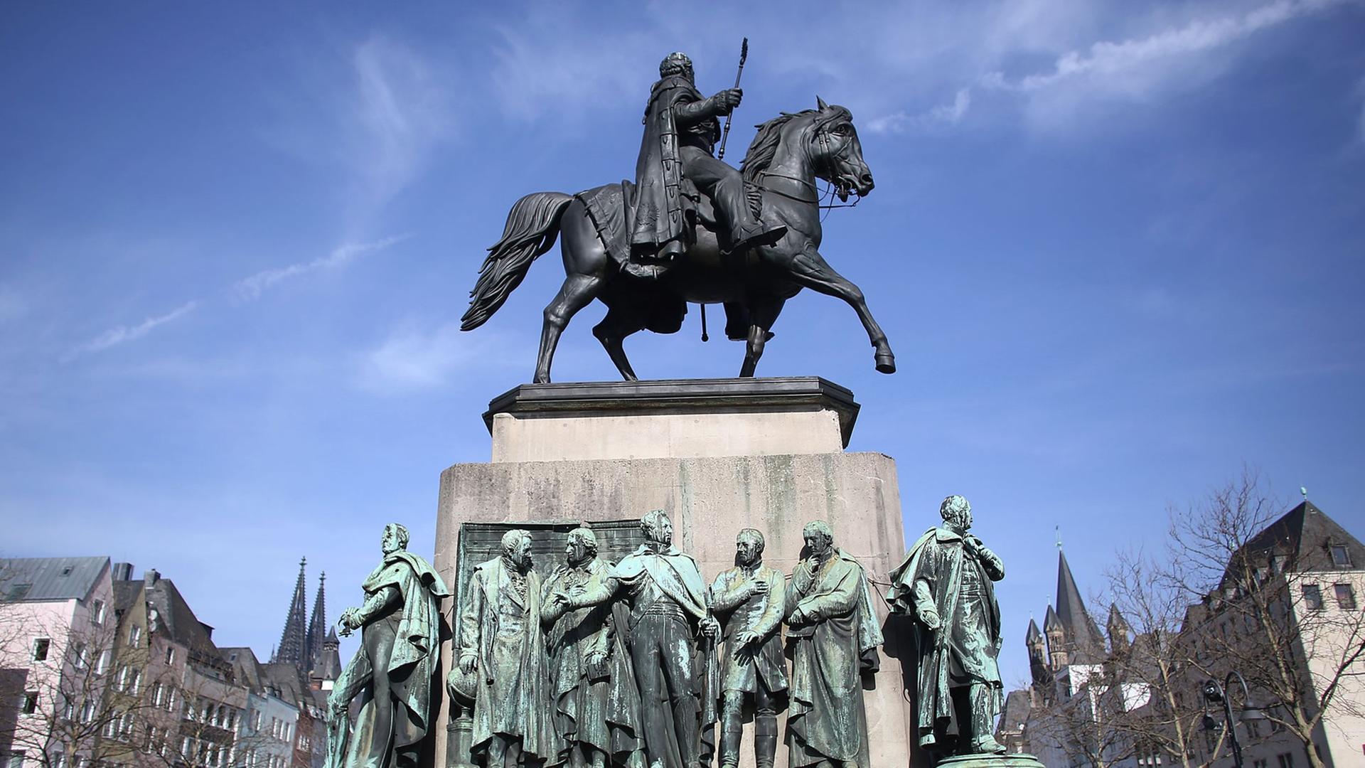Das Reiter-Denkmal des Preußen-Königs Friedrich-Wilhelm III. in Köln. Das Reiter-Denkmal des Preußen-Königs Friedrich-Wilhelm III. in Köln.