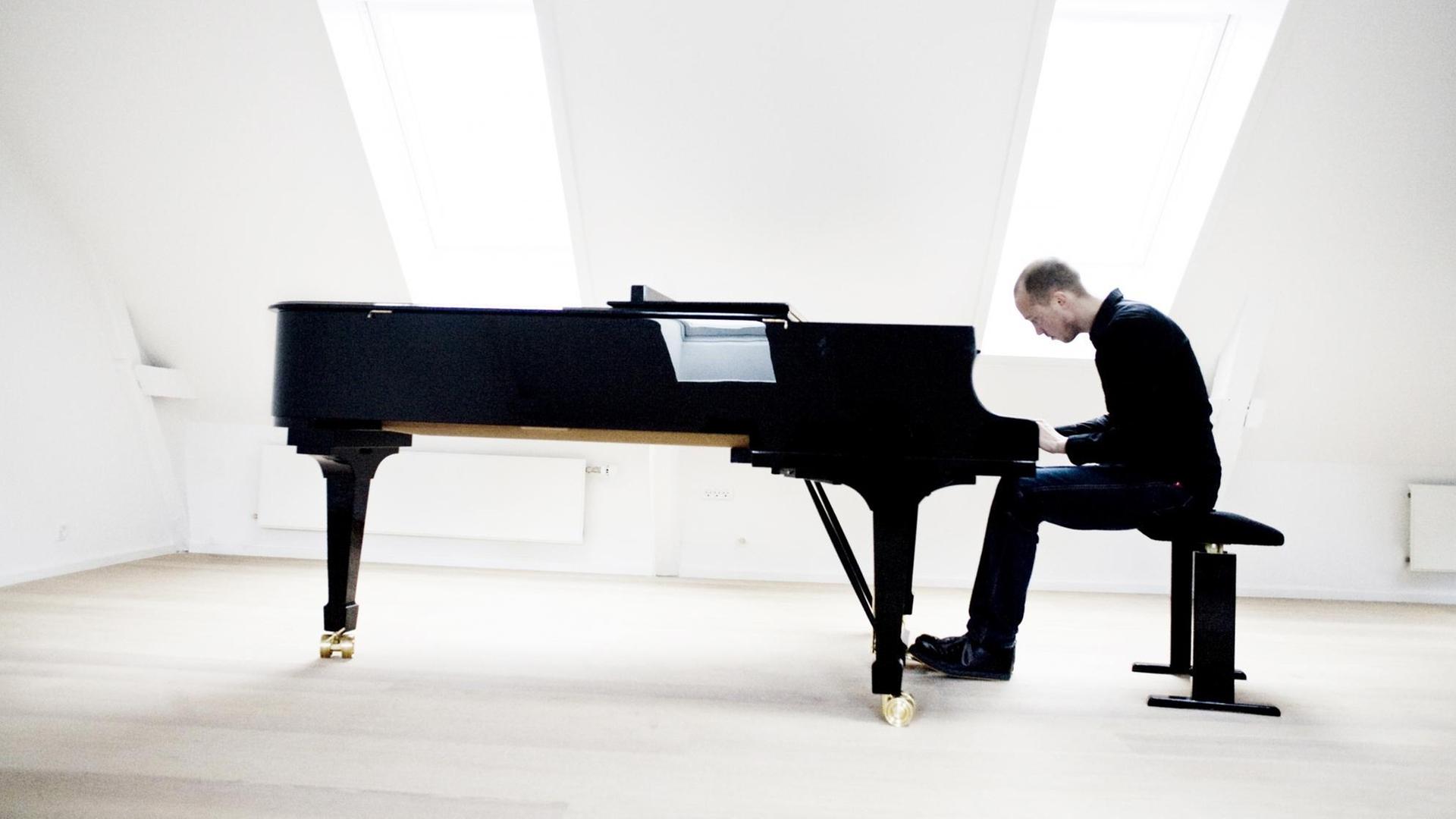 Der Pianist Søren Bebe Der Pianist Søren Bebe