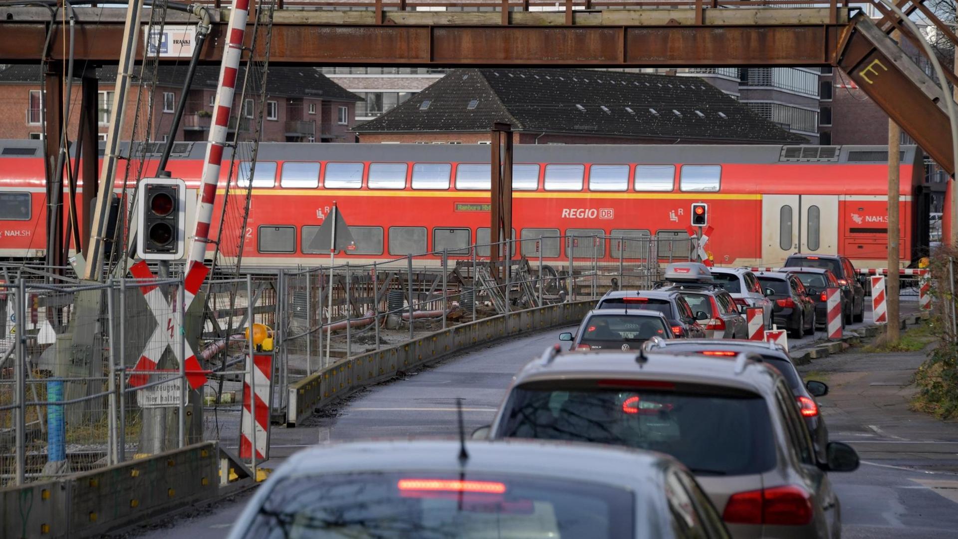 Hamburg - Knapp 500.000 Menschen Leiden Unter Verkehrslärm ...