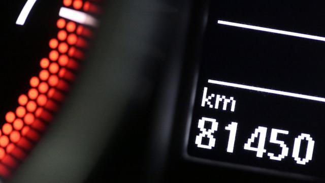 Ein Tachometer mit Kilometerstandanzeige, aufgenommen am 15.10.2015 in Köln (Nordrhein-Westfalen).