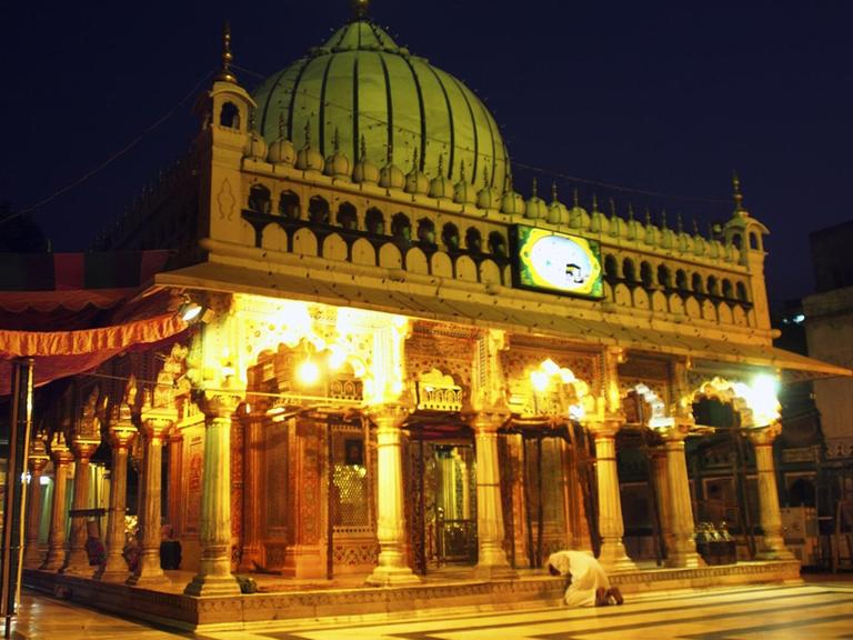Der Hazrat Inayat Khan Schrein in Neu Delhi, Indien.