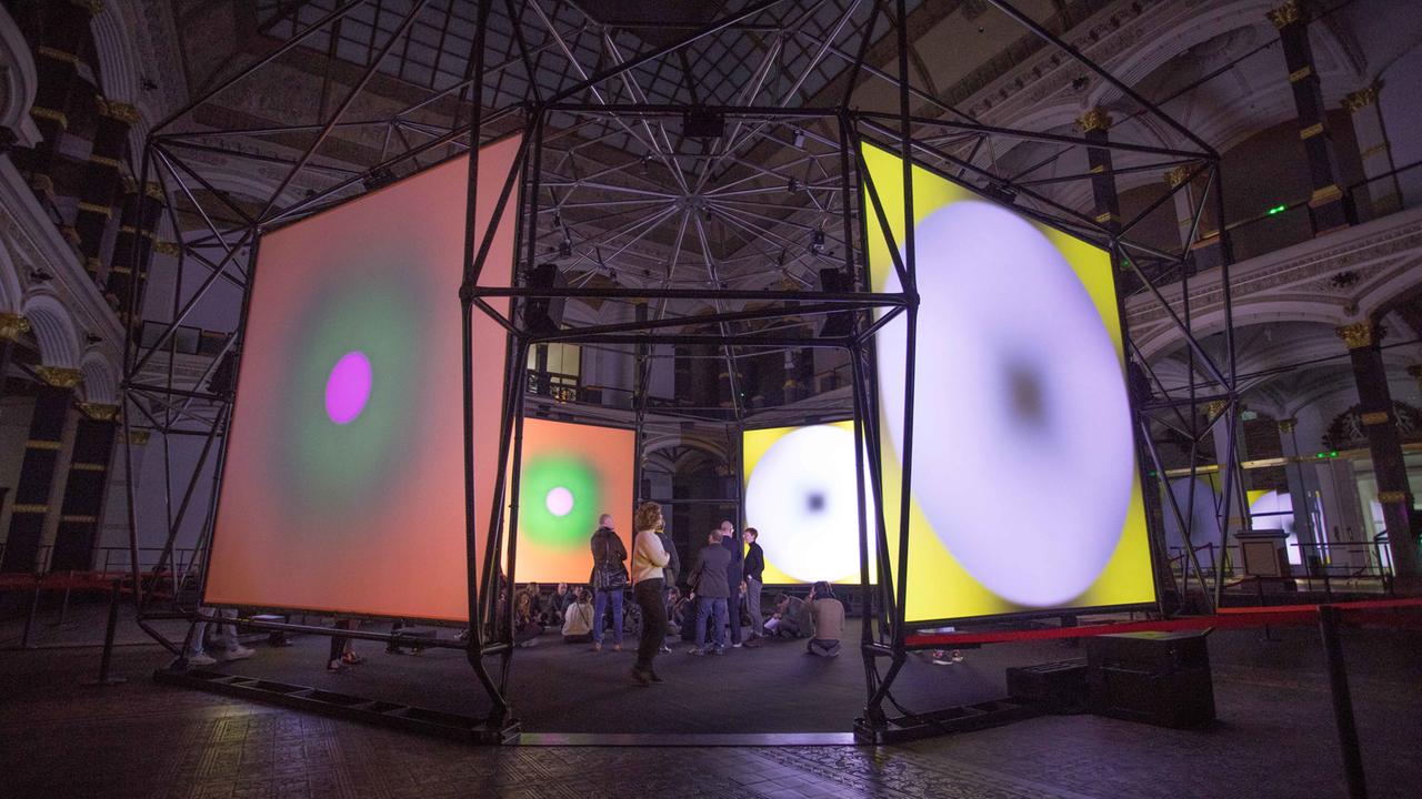 lick in die Installation "Empty Formalism" von Brian Eno im "ISM Hexadome" im Martin-Gropius-Bau. lick in die Installation "Empty Formalism" von Brian Eno im "ISM Hexadome" im Martin-Gropius-Bau.