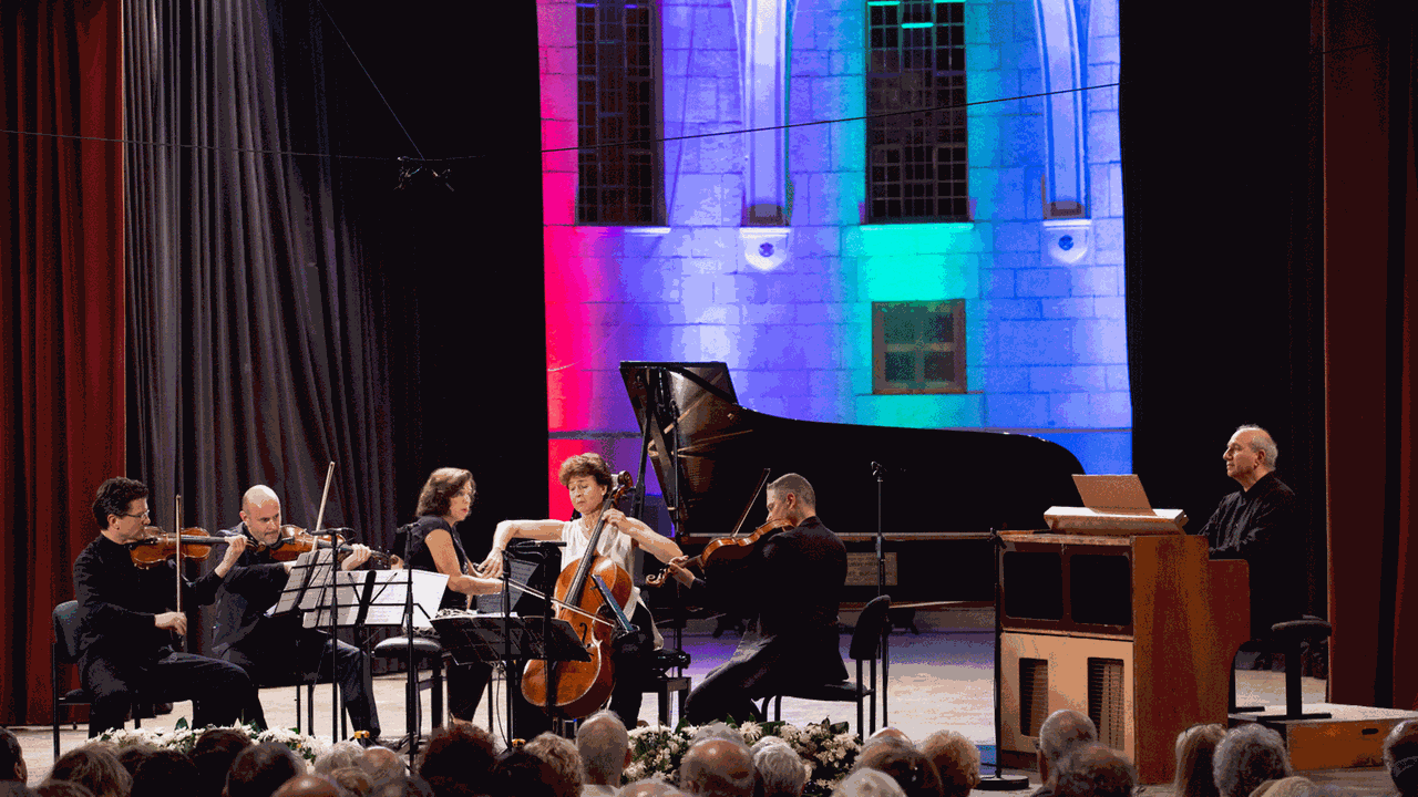 Die Mitwirkenden des Walzers op. 388 von Johann Strauss/Arnold Schönberg im YMCA West-Jerusalem beim International Jerusalem Chamber Music Festival 2019 Die Mitwirkenden des Walzers op. 388 von Johann Strauss/Arnold Schönberg im YMCA West-Jerusalem beim International Jerusalem Chamber Music Festival 2019