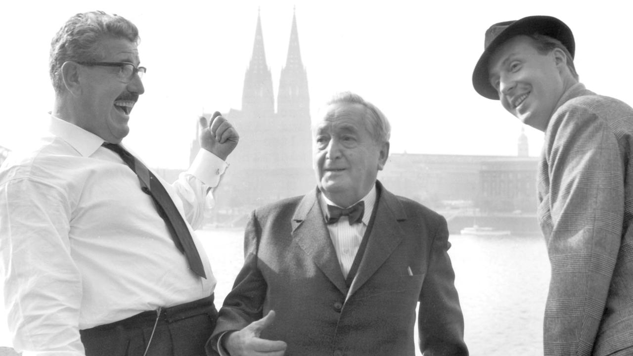 Der Bühnen- und Filmschauspieler Hans Moser war einer der beliebtesten österreichischen Volksschauspieler. Er wurde am 6. August 1880 in Wien geboren und ist dort gestorben. Der Bühnen- und Filmschauspieler Hans Moser war einer der beliebtesten österreichischen Volksschauspieler. Er wurde am 6. August 1880 in Wien geboren und ist dort gestorben.