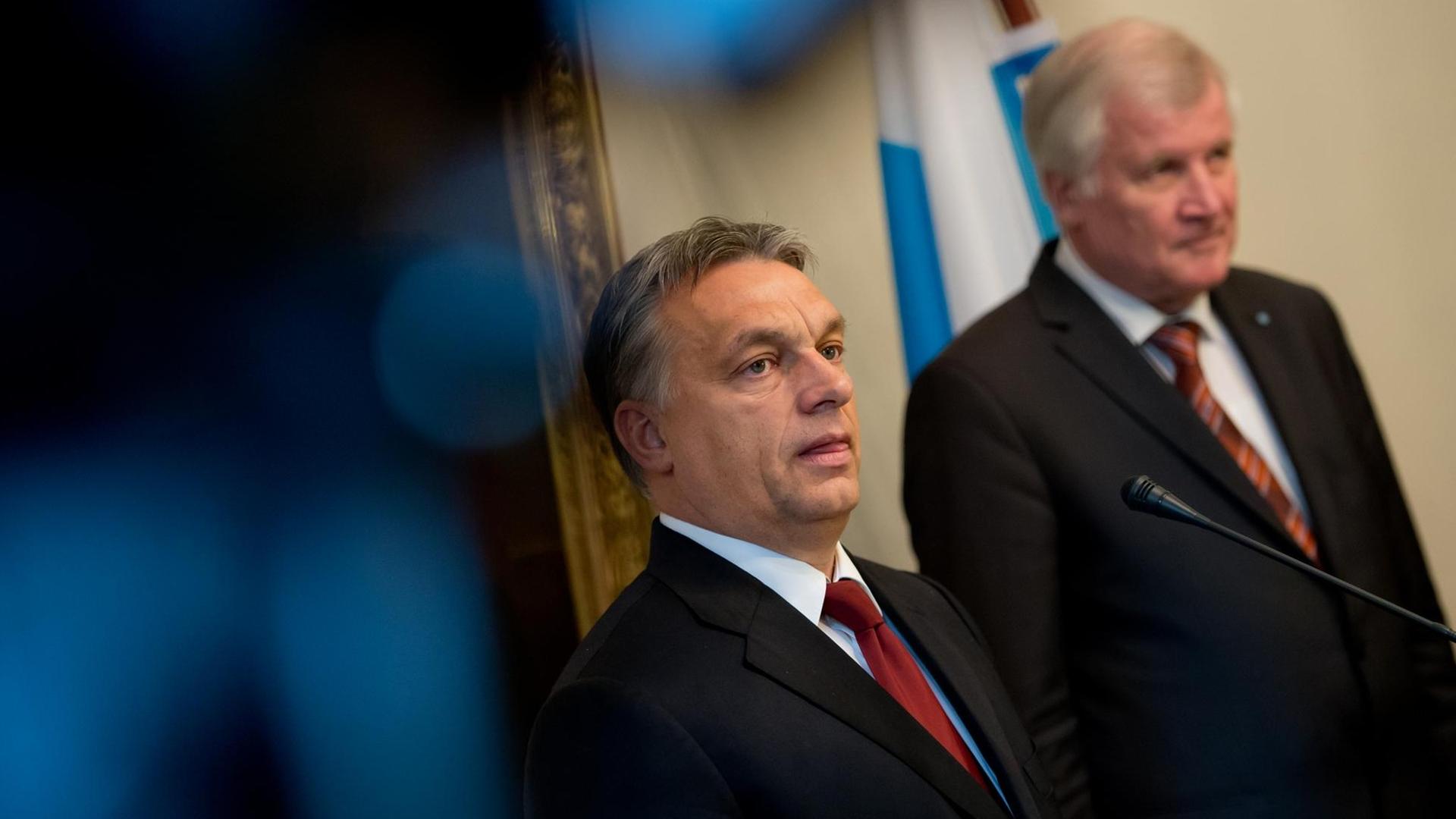 Ungarns Ministerpräsident Orban hat zuletzt am 6. November in München den bayerischen, Seehofer, getroffen Ungarns Ministerpräsident Orban hat zuletzt am 6. November in München den bayerischen, Seehofer, getroffen