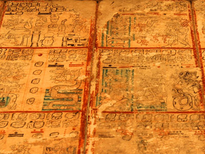 Die historische Maya-Handschrift Codex Dresdensis liegt im Dresdner Buchmuseum. Die historische Maya-Handschrift Codex Dresdensis liegt im Dresdner Buchmuseum.