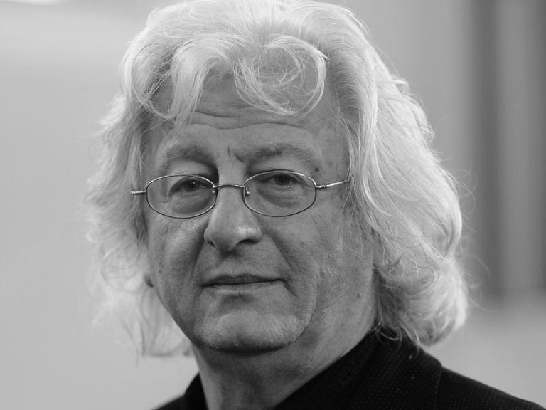 Der ungarische Schriftsteller Peter Esterhazy am 12. Oktober 2014 in der Paulskirche in Frankfurt am Main am Rande der Verleihung des Friedenspreises des Deutschen Buchhandels
