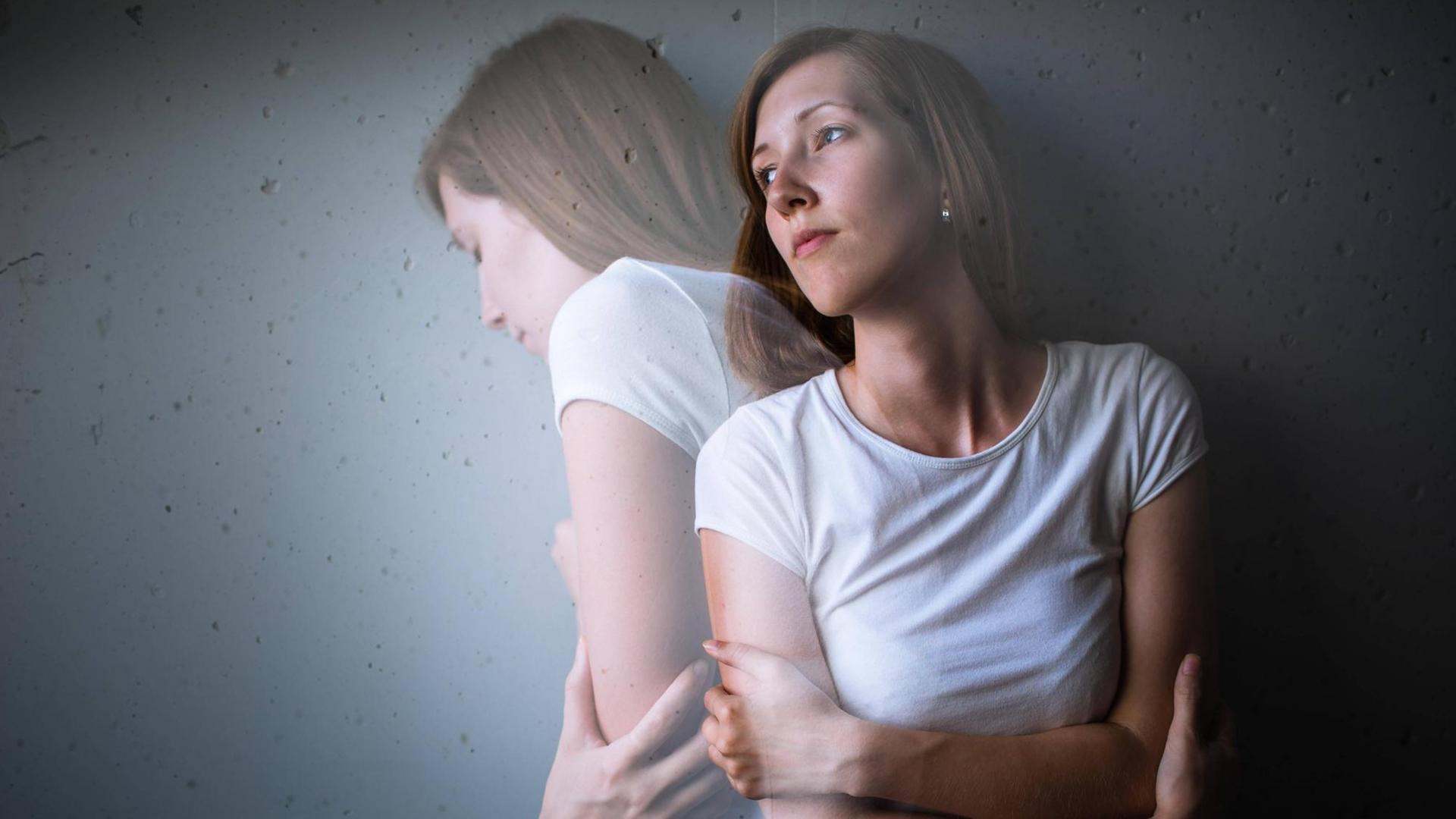Doppelbelichtung einer jungen Frau Doppelbelichtung einer jungen Frau