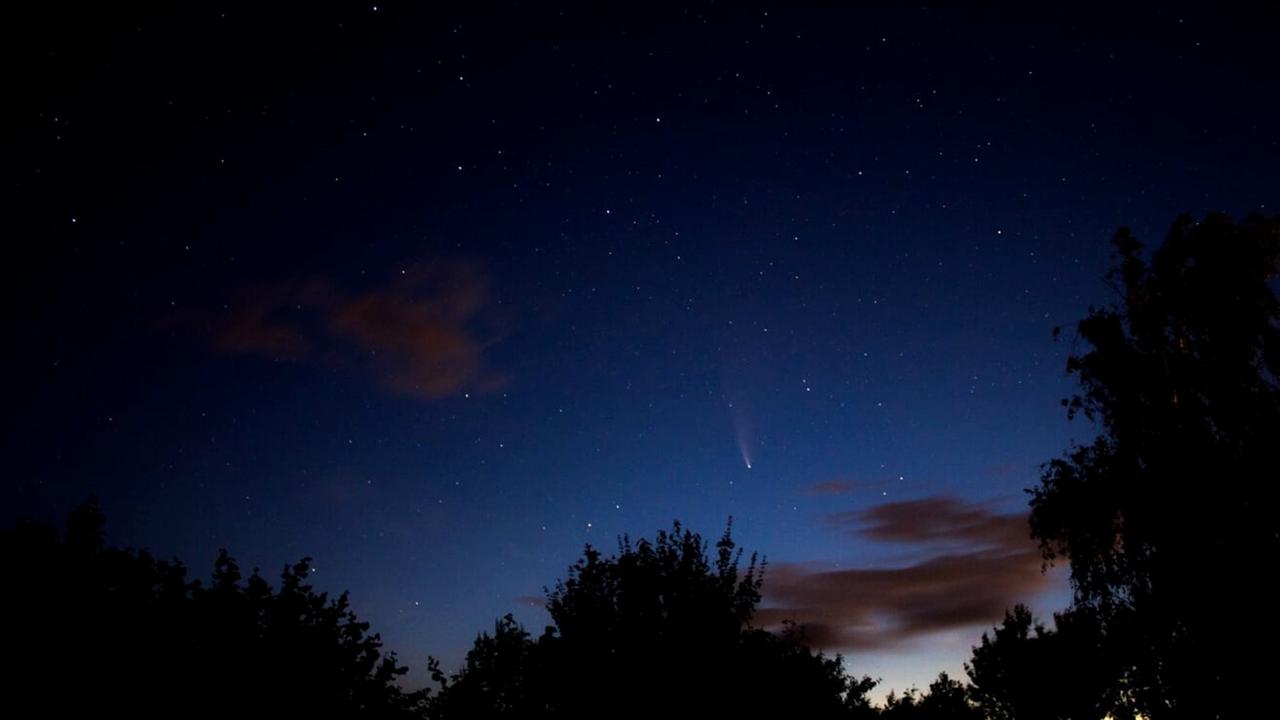 Vielleicht ähnelte der Anblick des Kometen von 1080 dem von "Neowise" vor einigen Wochen, hier mit komplettem Sternbild Großer Bär