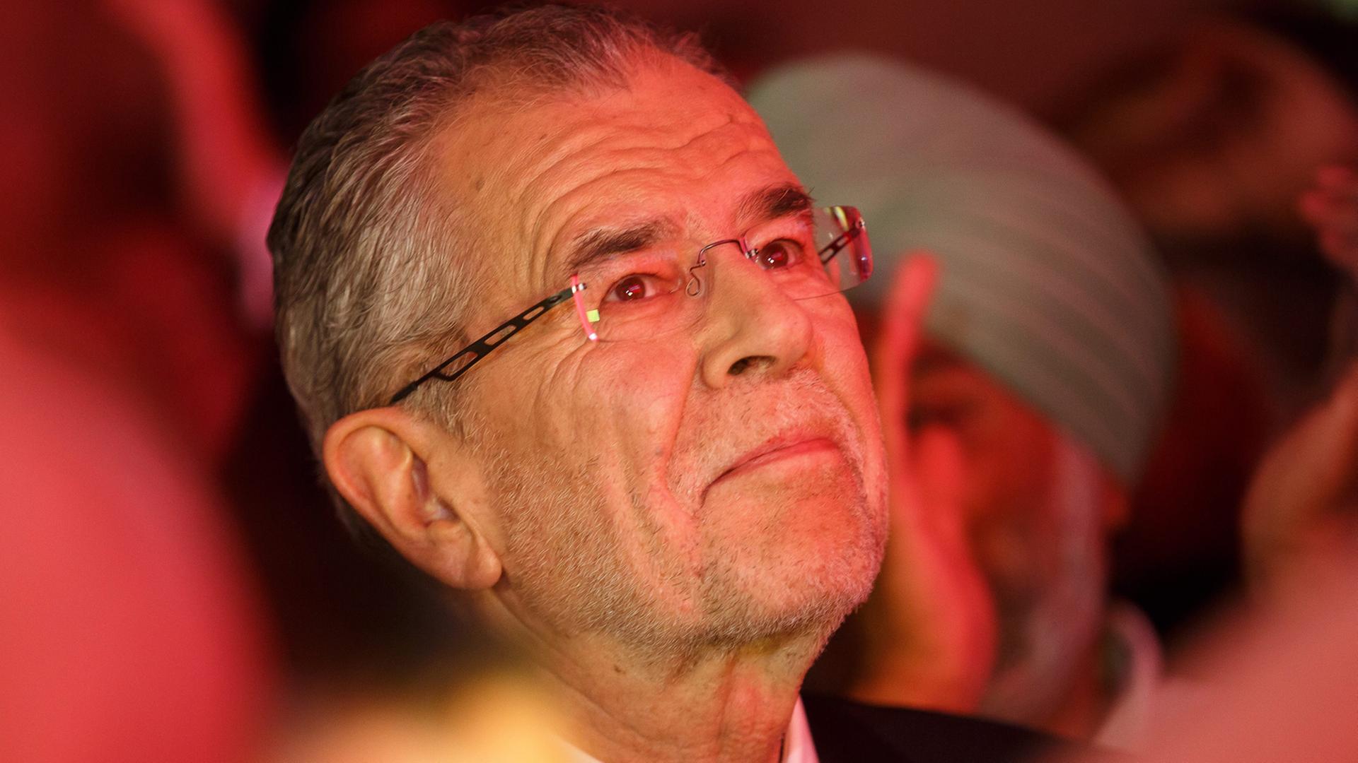 Alexander Van der Bellen, neuer österreichischer Bundespräsident Alexander Van der Bellen, neuer österreichischer Bundespräsident