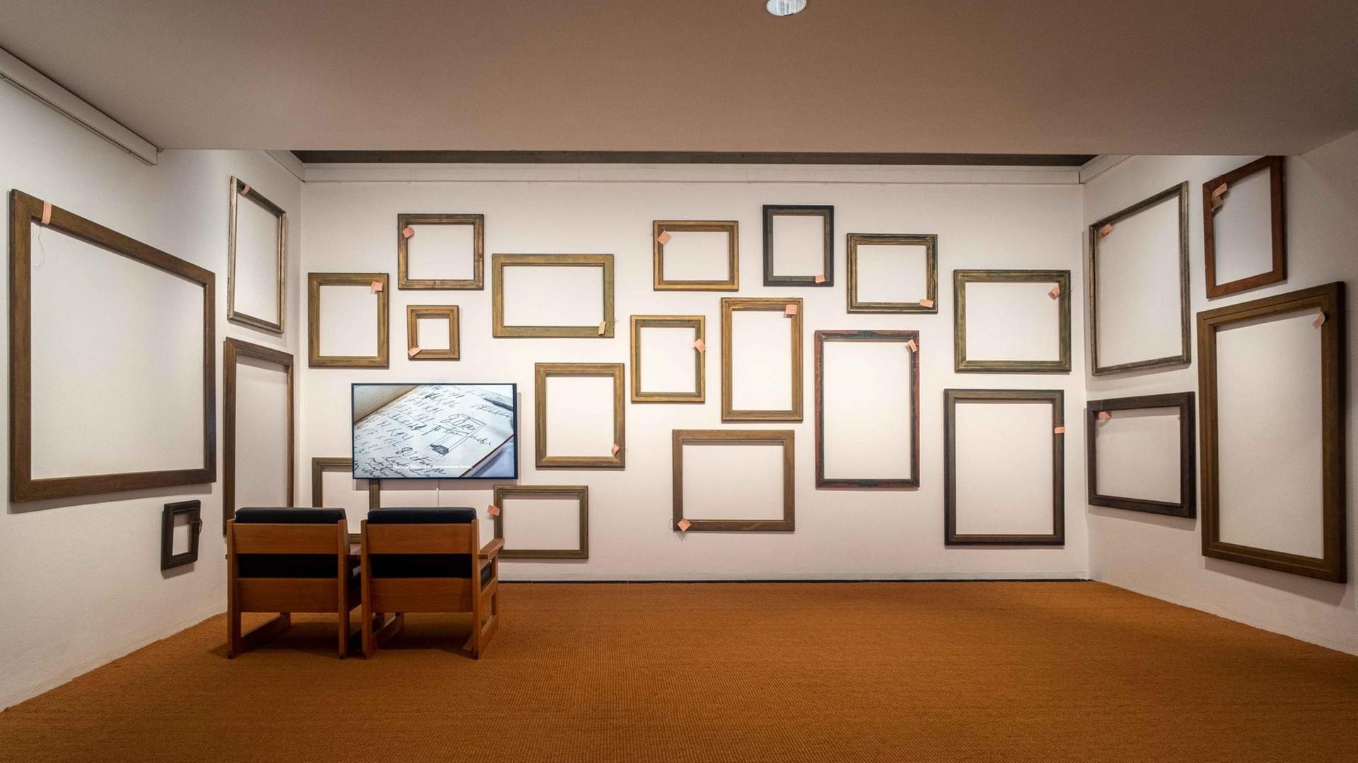 Installationsansicht der Ausstellung "Unzertrennlich", Rahmen und Bilder der Brücke-Künstler, 2019 Installationsansicht der Ausstellung "Unzertrennlich", Rahmen und Bilder der Brücke-Künstler, 2019