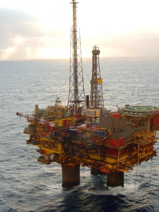 Das Bild zeigt die Ölbohrplattform Brent Delta in der Nordsee.
