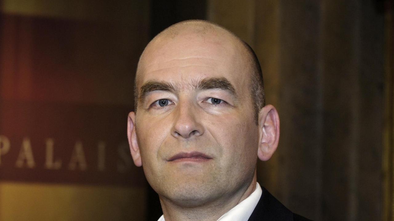 Der Ratgeber-Kolumnist, Publizist, Jurist und Mediziner Rainer Erlinger (29.05.2013). Der Ratgeber-Kolumnist, Publizist, Jurist und Mediziner Rainer Erlinger (29.05.2013).