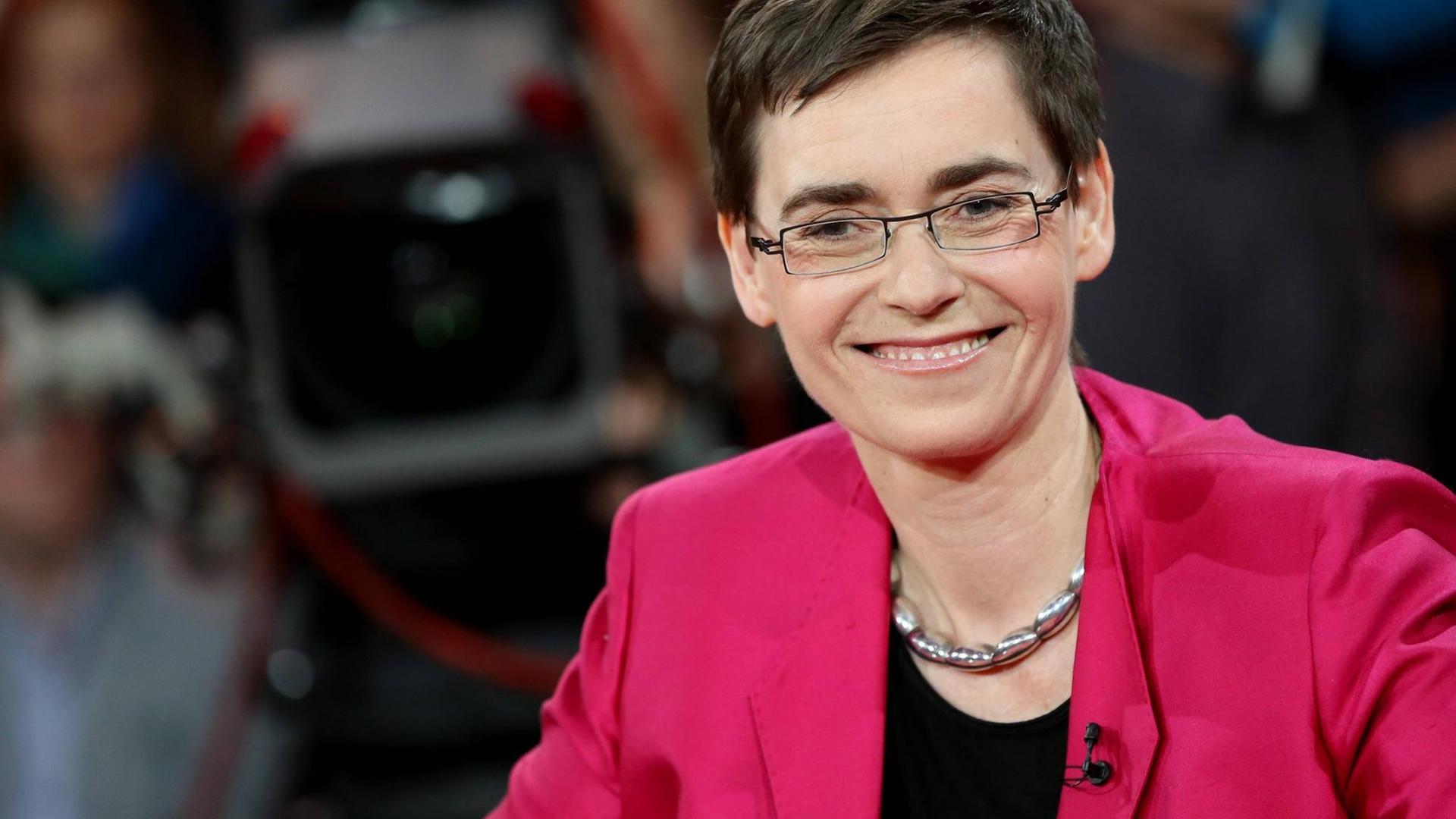 Die Journalistin Margaret Heckel in einer Talkshow. Die Journalistin Margaret Heckel in einer Talkshow.