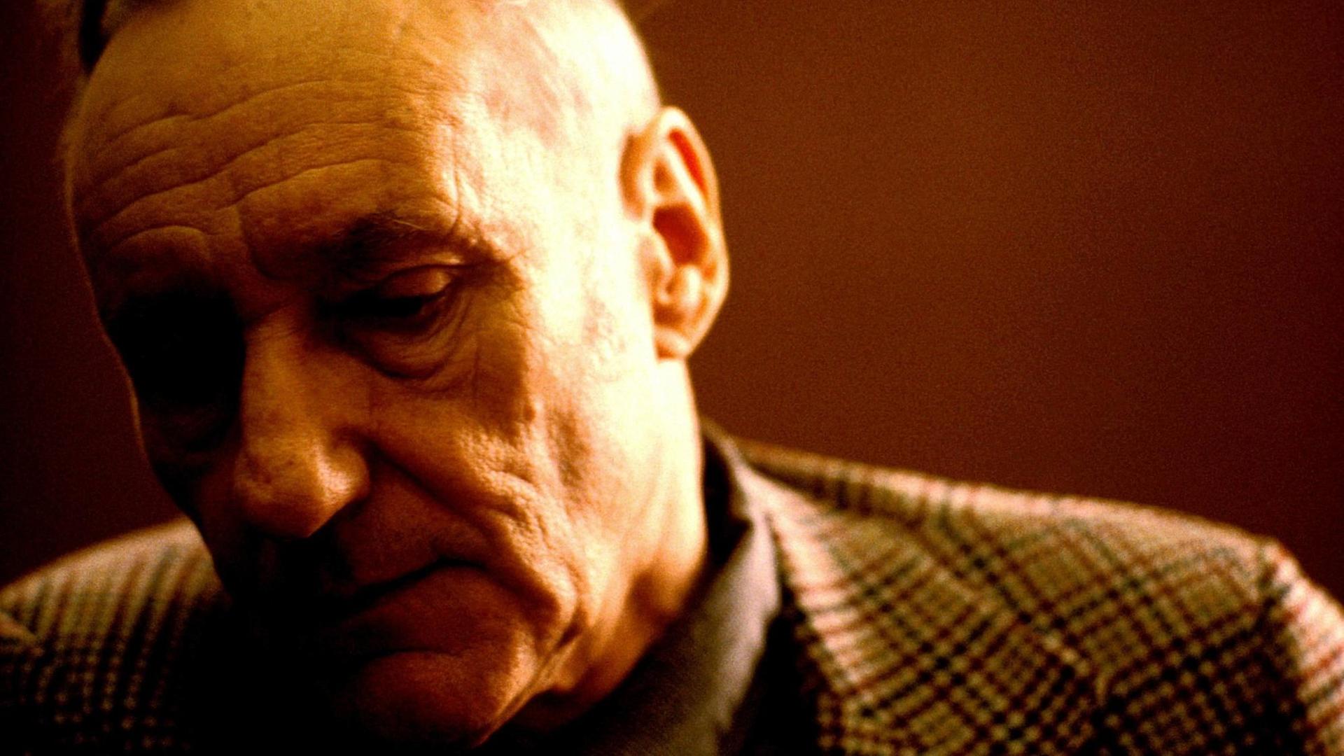 Das Foto zeigt den US-amerikanischen Schriftsteller William S. Burroughs (1914-1997). Das Foto zeigt den US-amerikanischen Schriftsteller William S. Burroughs (1914-1997).