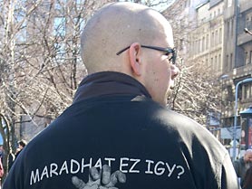 Ungarns Rechtsextreme träumen von der Wiederherstellung eines "Groß-Ungarn". Ungarns Rechtsextreme träumen von der Wiederherstellung eines "Groß-Ungarn".