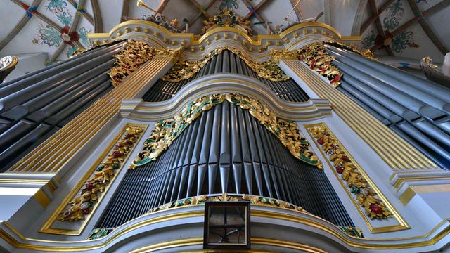 Blick auf die Silbermann-Orgel im Dom zu Freiberg (Sachsen). Seit 1714 klingt das barocke Meisterwerk Gottfried Silbermanns nahezu unverändert und zählt heute zu den wertvollsten und bedeutendsten Instrumenten der Welt.