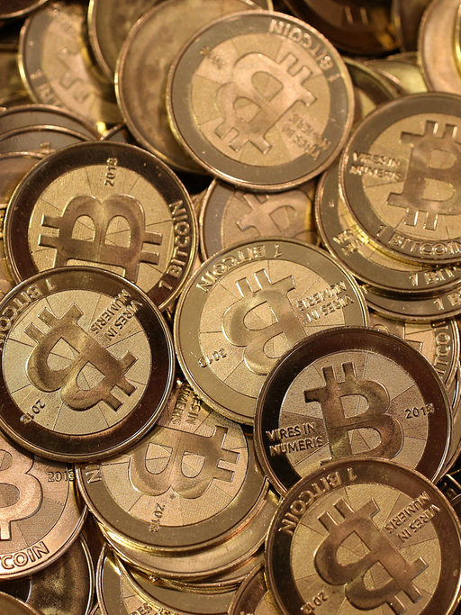 Angehäufte Bitcoin-Münzen