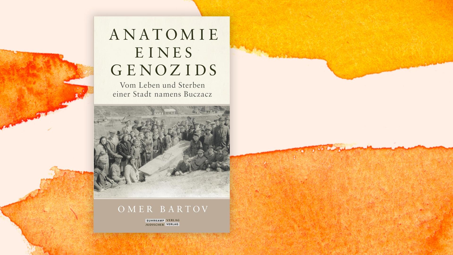 Cover von Omer Bartovs „Anatomie eines Genozids” vor Deutschlandfunk Kultur Hintergrund.