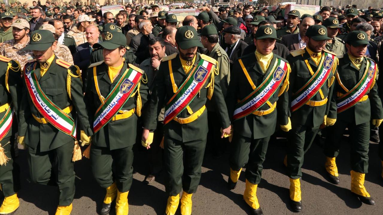 Soldaten der Iranischen Revolutionsgarde, auch Pasdaran genannt.