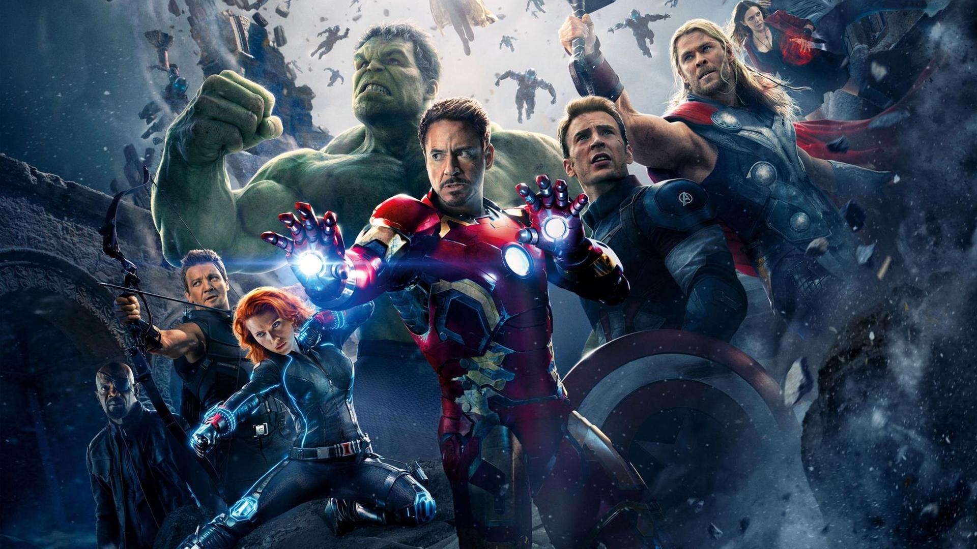 Die Avengers in kämpferischen Posen Die Avengers in kämpferischen Posen