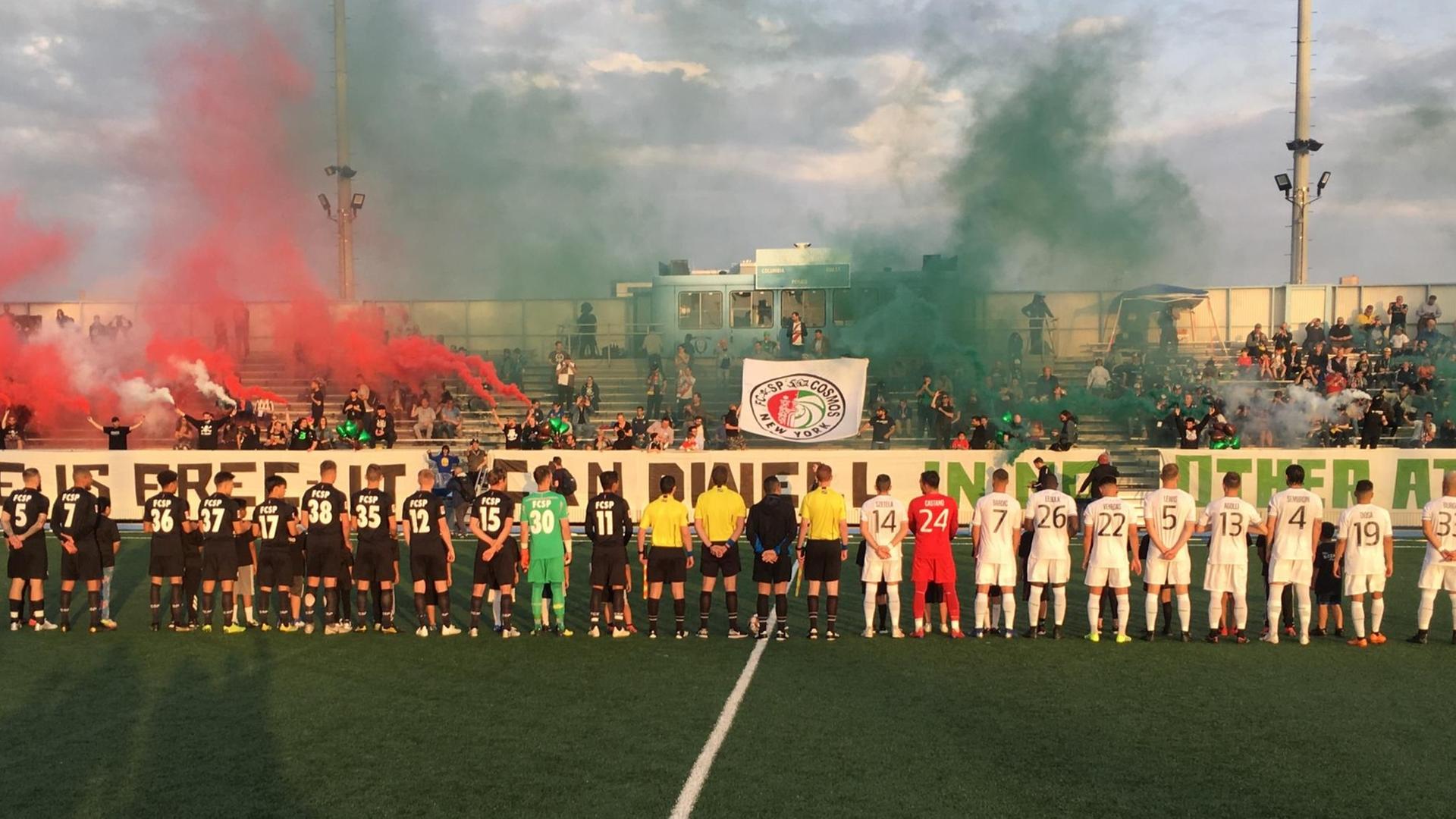 Gastspiel des FC St. Pauli bei Cosmos New York Gastspiel des FC St. Pauli bei Cosmos New York