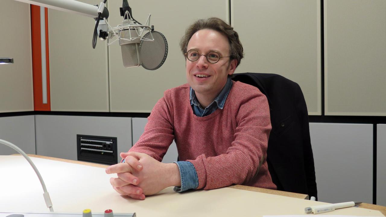 Der amerikanische Autor Joshua Cohen im Deutschlandfunk Kultur Studio. Der amerikanische Autor Joshua Cohen im Deutschlandfunk Kultur Studio.