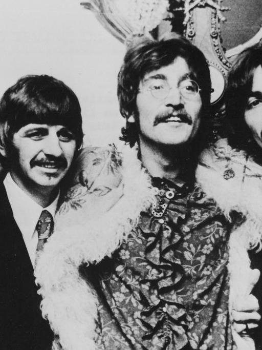 Ein Foto von der Popgruppe "Beatles" um 1970.