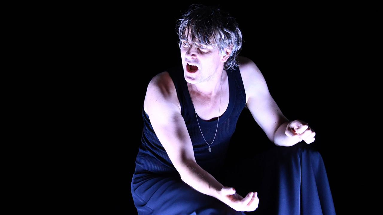 Jens Harzer in "Penthesilea" bei den Salzburger Festspielen 2018 Jens Harzer in "Penthesilea" bei den Salzburger Festspielen 2018