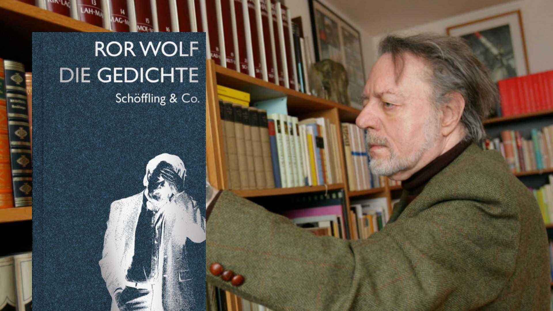 Der Schriftsteller Ror Wolf vor einem Bücherregal. Der Schriftsteller Ror Wolf vor einem Bücherregal.