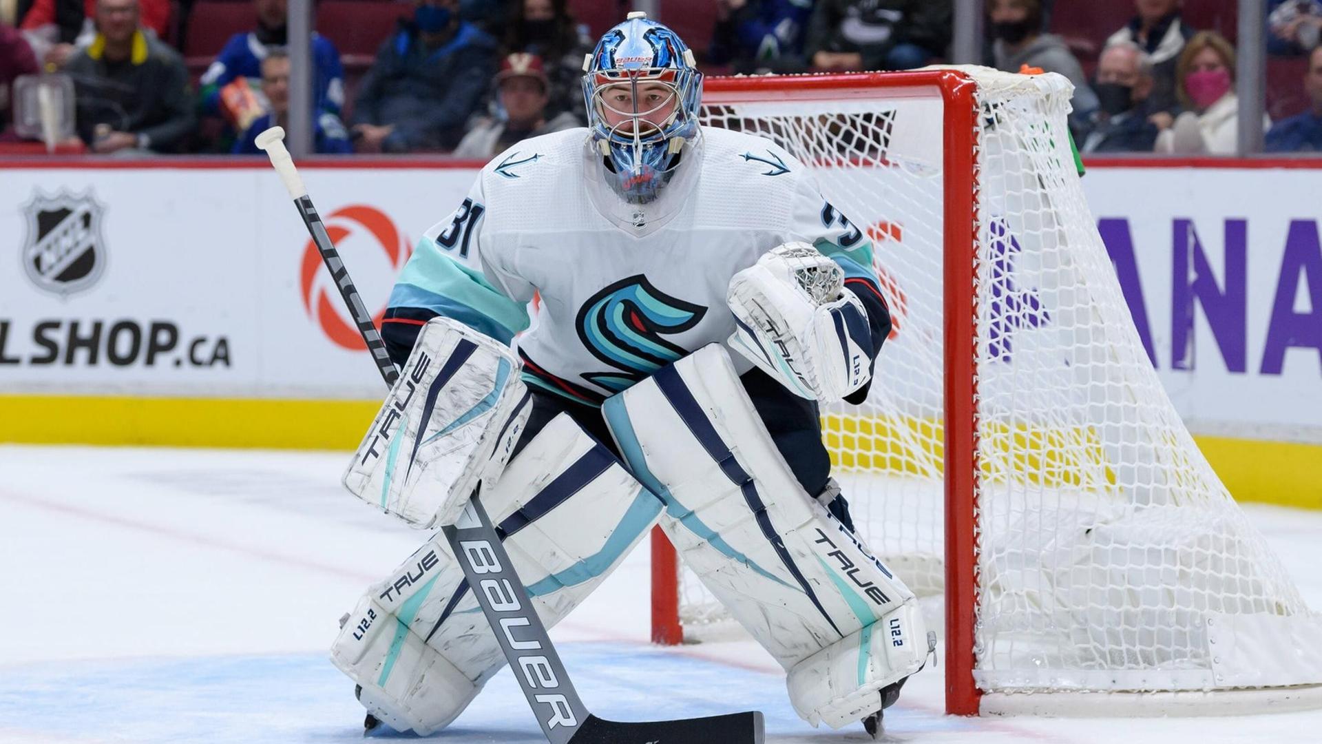 Eishockey-Goalie Philipp Grubauer von den Seattle Kraken. Eishockey-Goalie Philipp Grubauer von den Seattle Kraken.