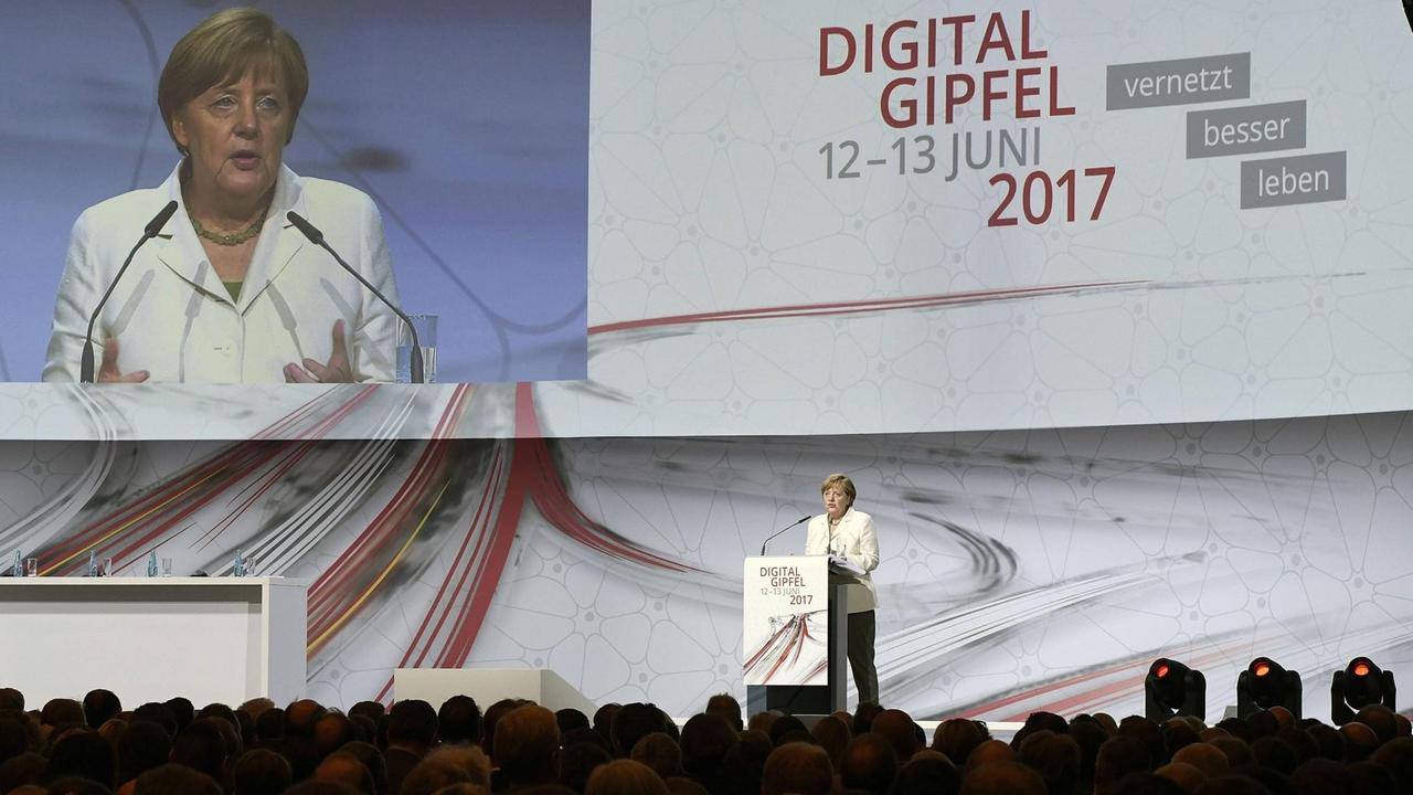 Angela Merkel beim Digital Gipfel 2017 im Pfalzbau, Ludwigshafen, am 13.06.2017.