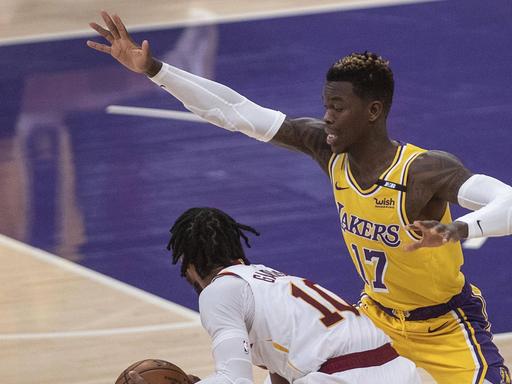 March 26, 2021, Los Angeles, California, USA: Dennis Schroder 17 of the Los Angeles Lakers defends against Darius Garland 10 of the Cleveland Cavaliers during their regular season NBA, Basketball Herren, USA game on Friday March 26, 2021 at the Staples Center in Los Angeles, California. Lakers defeat Cavaliers, 100-86. /PI Los Angeles USA - ZUMAp124 20210326_zaa_p124_009 Copyright: xJAVIERxROJASx
